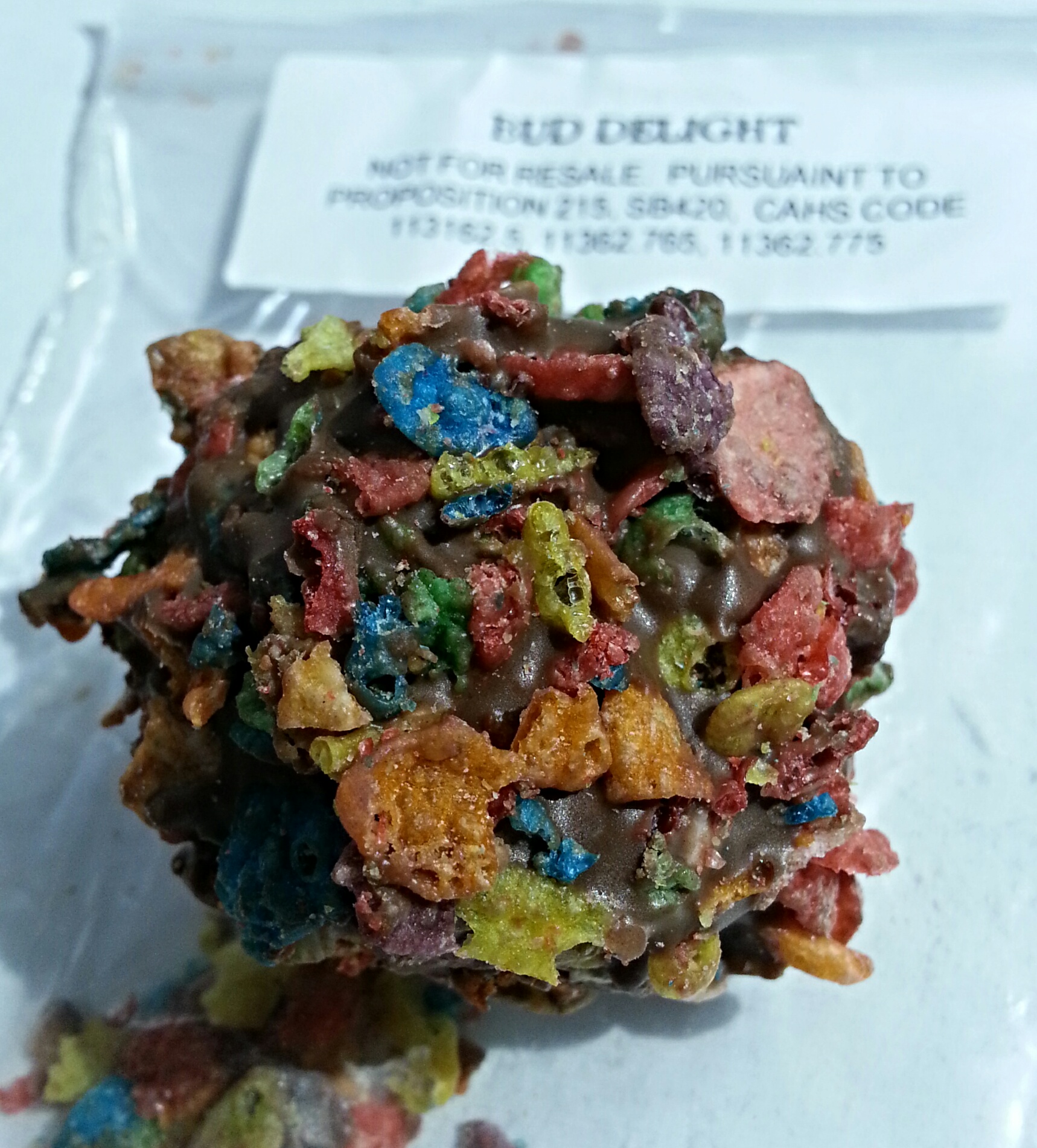 Peanut Butter and Fruity Pebbles Bud Delight Edible Review