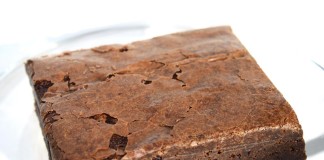 Trikom Treats Triple Chocolate Brownie Review